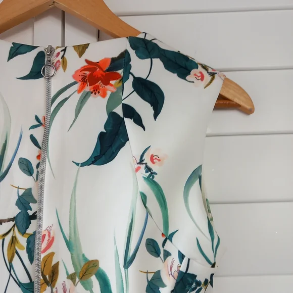 M&S Collection Fitted Midi Dress Ivory Size 8 Floral Bodycon Wedding Cruise BNWT - Picture 9 of 12